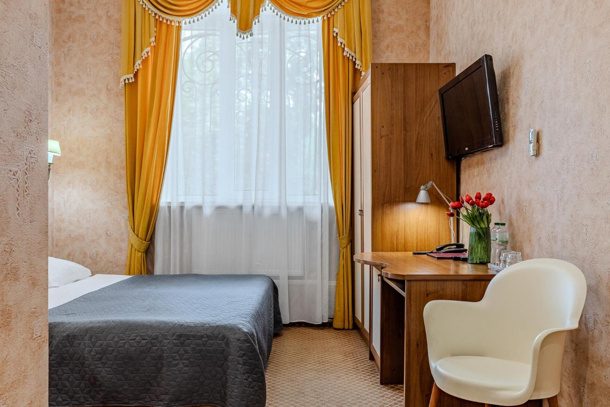 Gallery Hotel Gintama Apgrade Kyiv Room photo